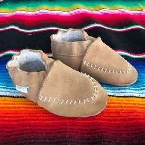 Robeez, Toddler size 5,  “Cozy Moccasin Soft Sole”